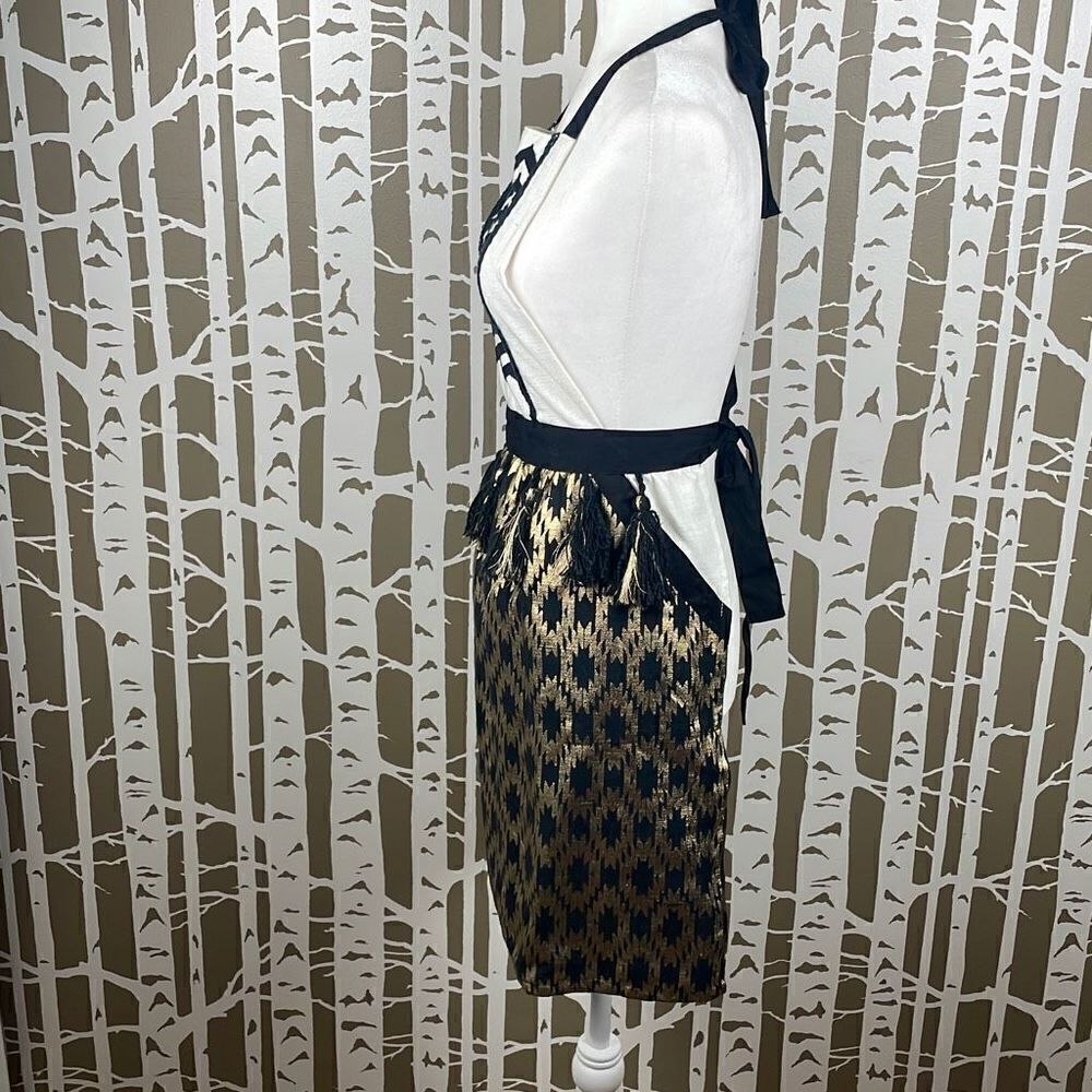 Max Studio Metallic Gold Ikat Printed Apron - Picture 3 of 12